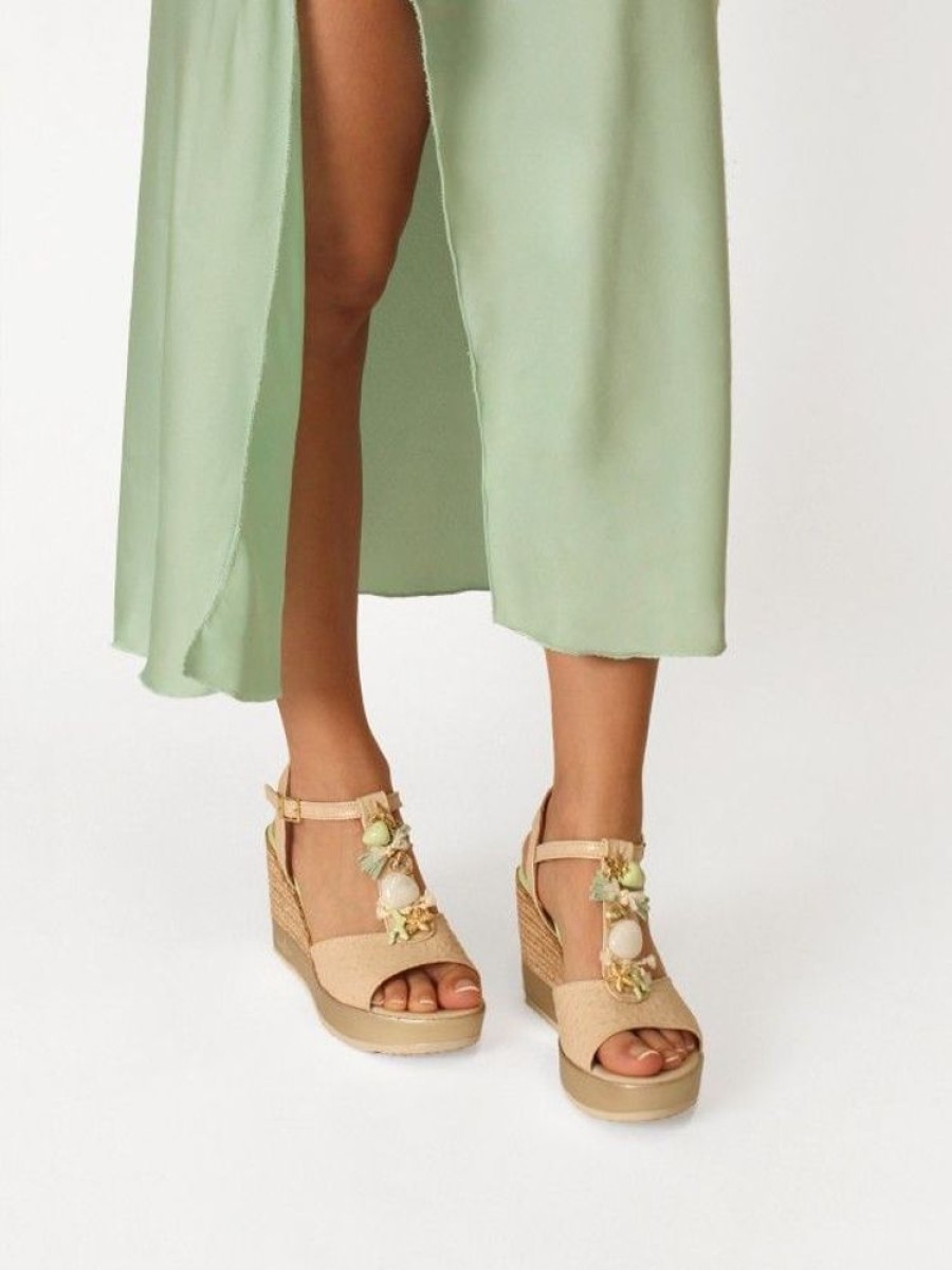 Calcado POLY | Sandalias Bege Para Mulher Poly30