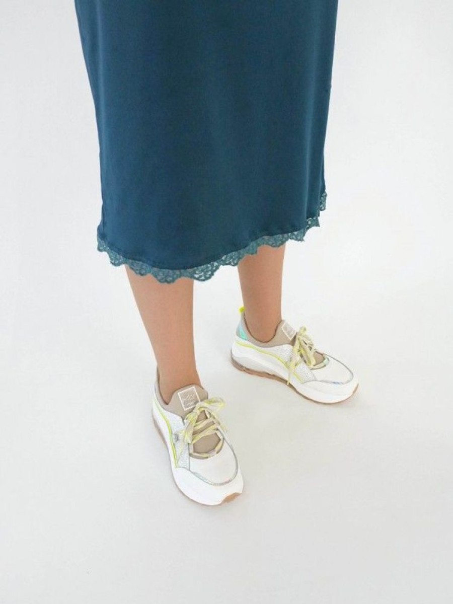 Calcado ANGELA | Sapatilha Branca Para Senhora Angela 20
